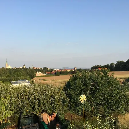 Bed & Breakfast 325 Tábor