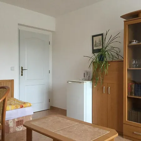 Bed & Breakfast 325 Tábor