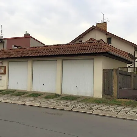 Alojamento de Acomodação e Pequeno-almoço 325 Tábor
