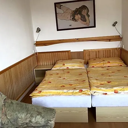 Alojamento de Acomodação e Pequeno-almoço 325 3*