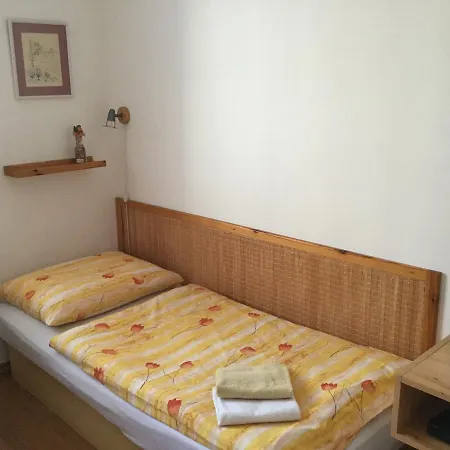 325 Bed & Breakfast 3*